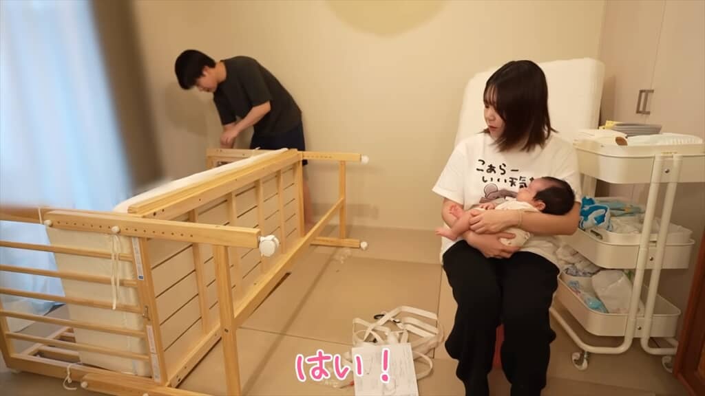 赤ちゃんと一緒に寝るために夫婦が部屋を模様替え