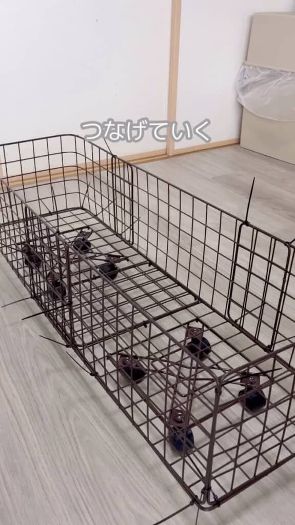 ワイヤーネットで全体を組み立てます