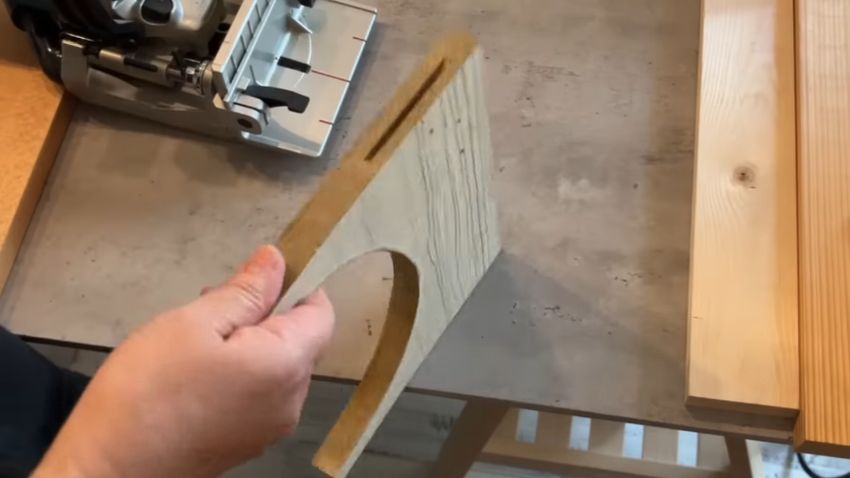 ジョイントカッタで彫った溝