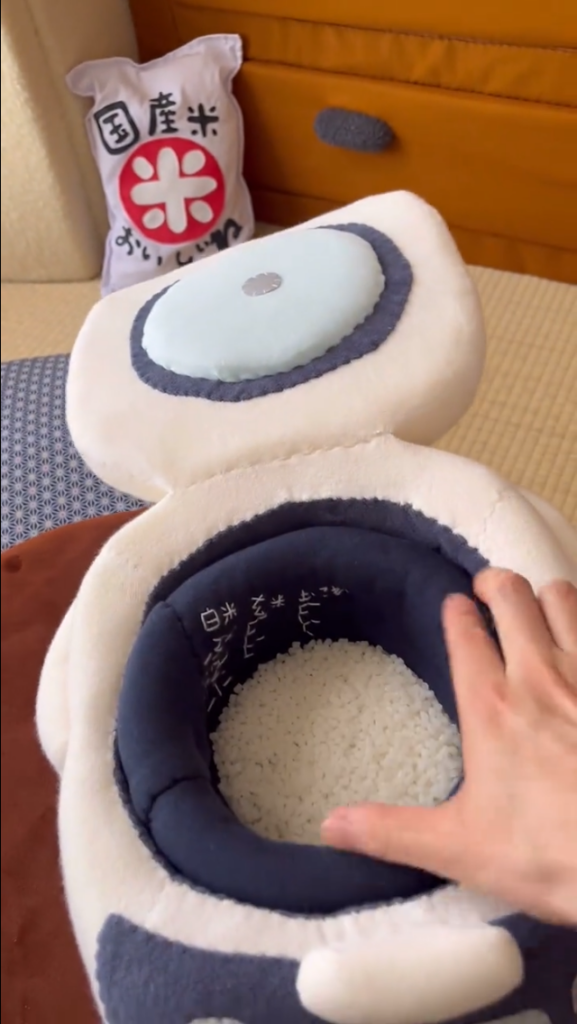 炊飯器のぬいぐるみ