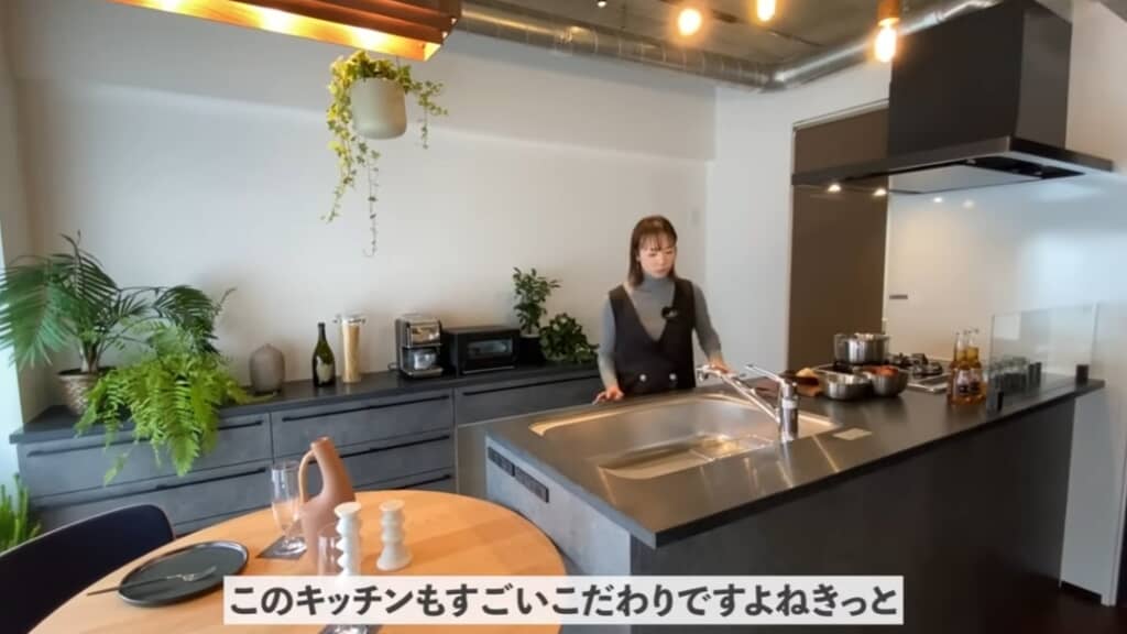 キッチンは来客があったときにおしゃべりできるように対面型に