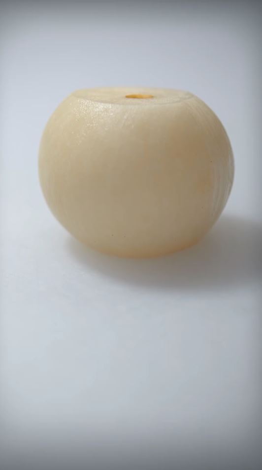 皮を剥かれた和梨も美しすぎる