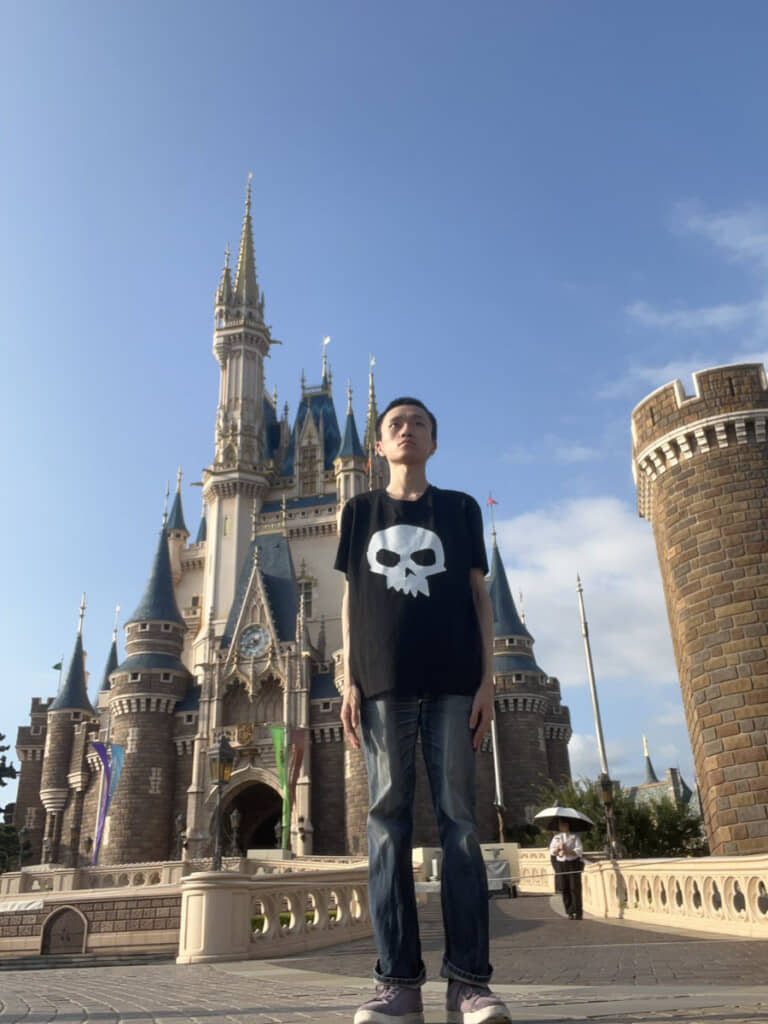 普段着っぽいけれど、トイ・ストーリーのあいつそっくり