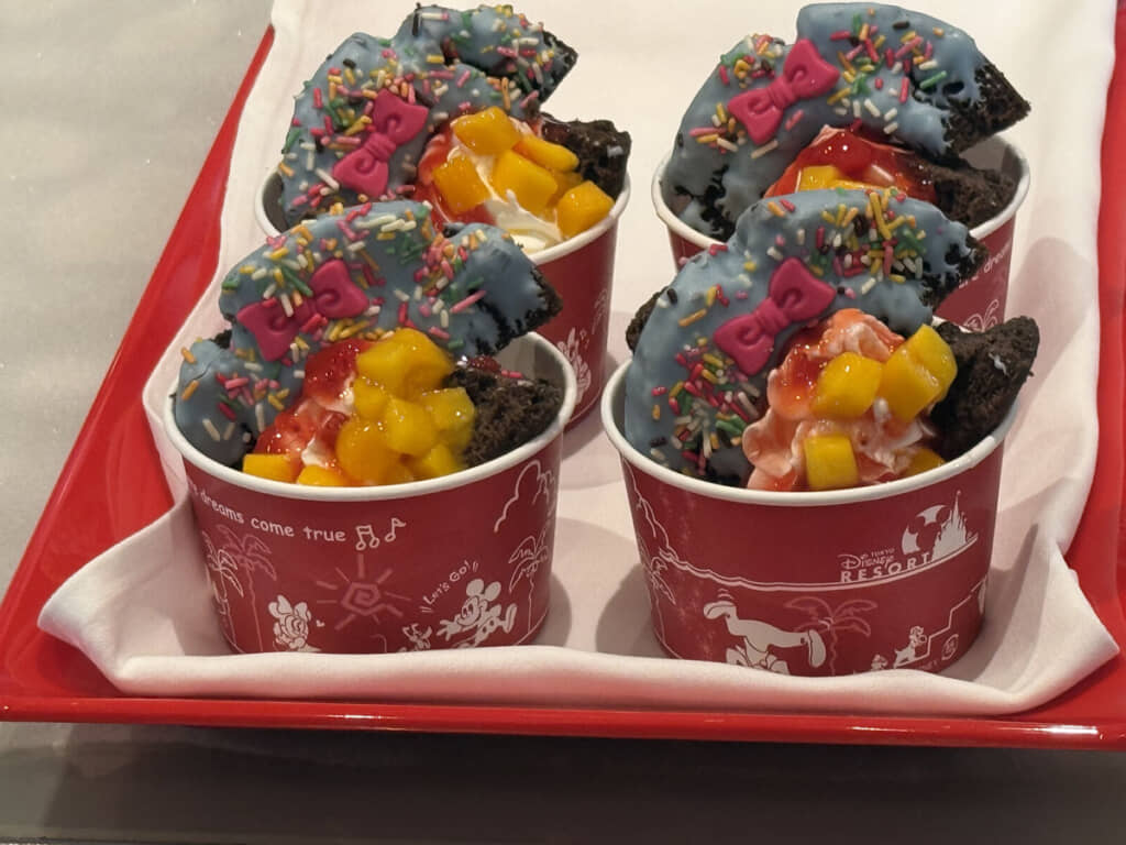 カラフルな新商品に見えるけど、実は……？