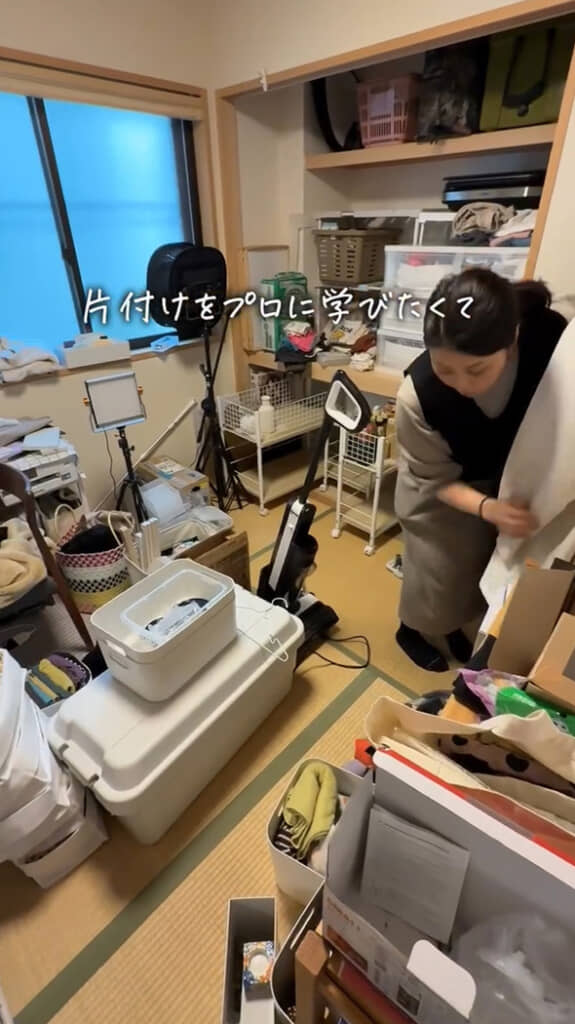 和室もモノだらけ