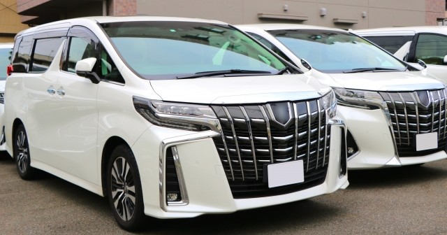 SNSでも話題に　「アルファードの大暴落」を引き起こした「残クレ」とは？ | 車 ねとらぼ