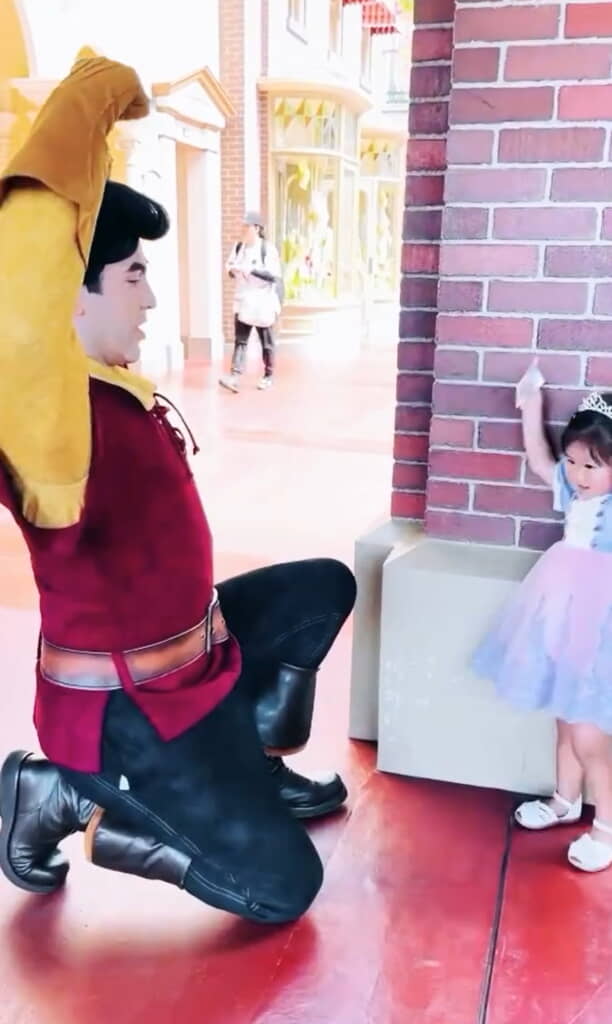 仲良くポージング