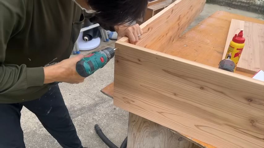 背板のある棚を製作