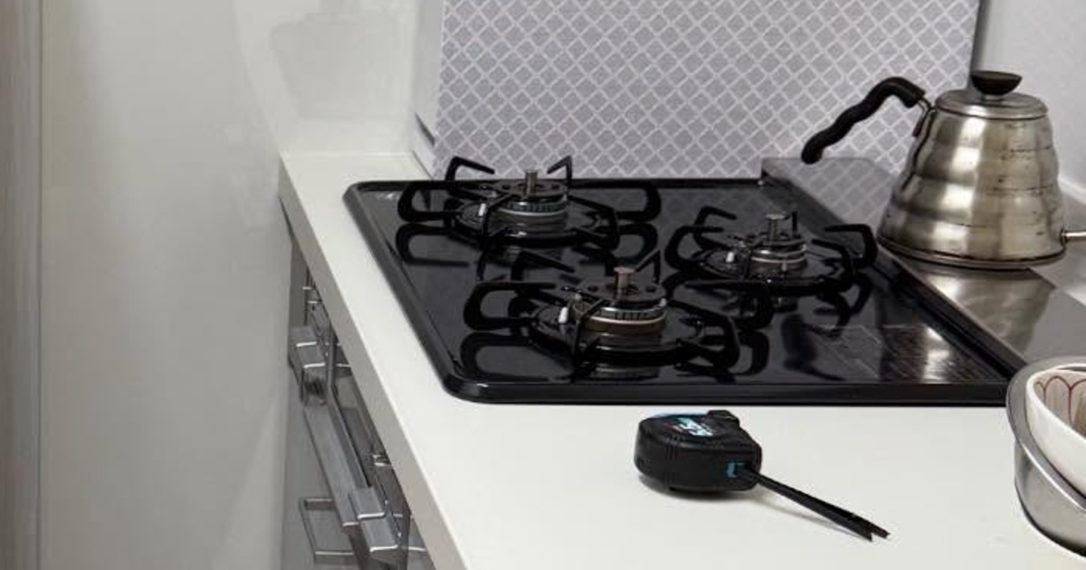 キッチンをリフォーム→冷蔵庫を置いてみると……　とんでもない欠陥が判明し驚がく「ギリギリ使える」「用心して」（1/3） | ライフスタイル ねとらぼ