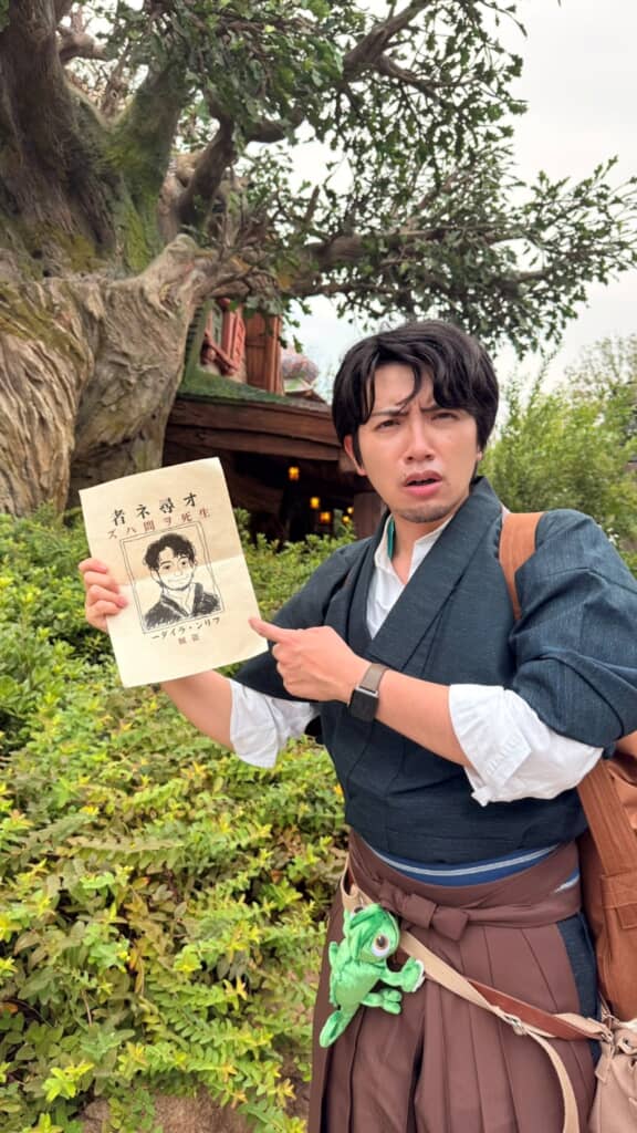 お尋ね者の張り紙も大正風