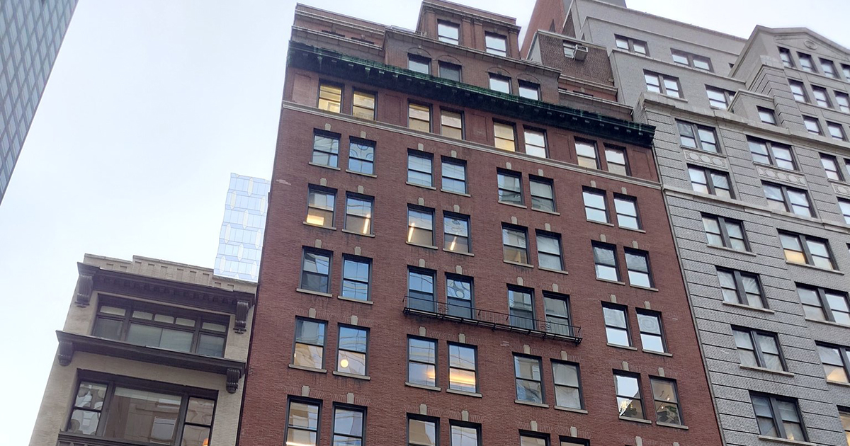 ニューヨーク旅行で“ブックオフ”に行ってみたら……「流石すぎる」　530万表示の“予想外の光景”に「凄い!!」「まんまやんかww」（1/2） | ライフスタイル ねとらぼ