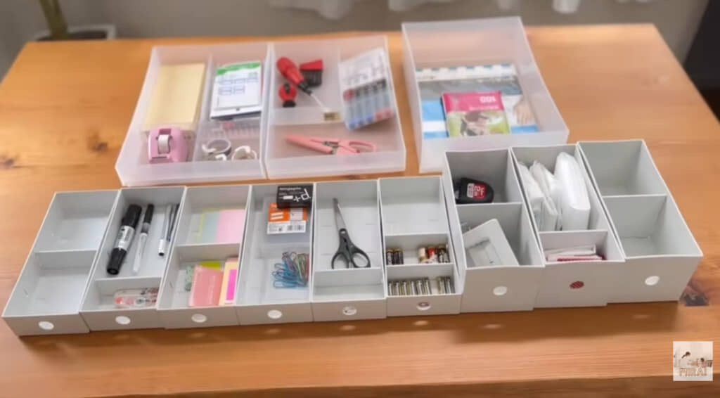 複数のケースを駆使して、使いやすく整理されています