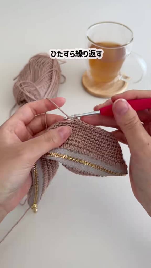 2段目以降を編むところ
