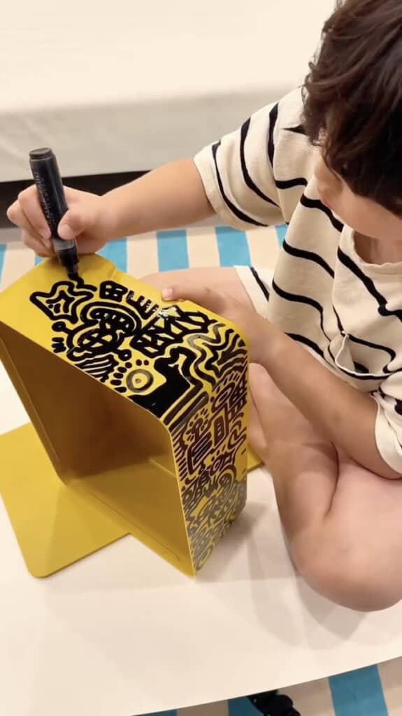 イラストの内容もさることながら、全くミスがないのもすごい