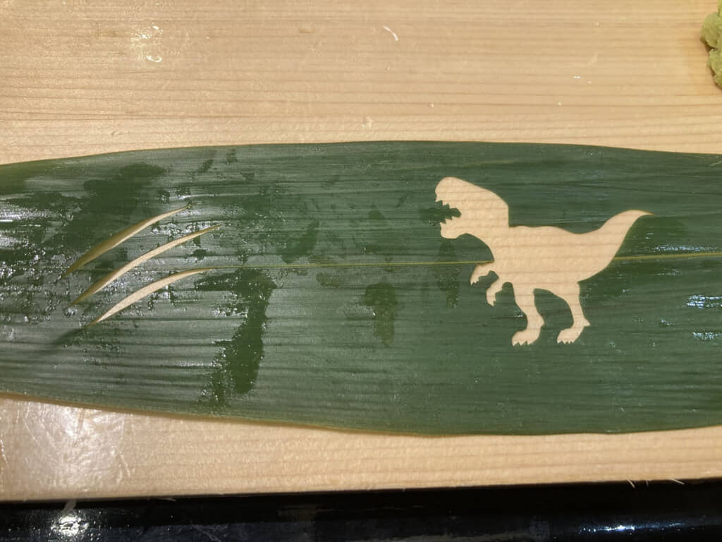 隠れていたのはT-REX。なんてすてき！　なんて器用！