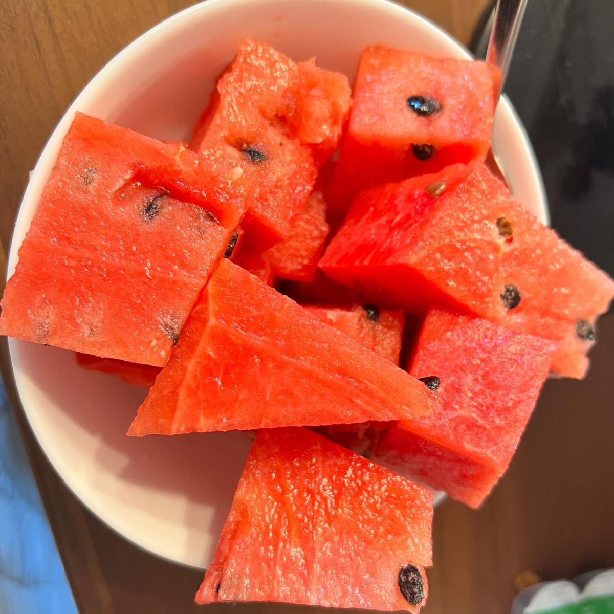 夫にスイカを切ってもらった妻→キッチンを見ると……　「涙出そう」まさかの光景に仰天「こんな人いるんだ」 | ライフスタイル ねとらぼ