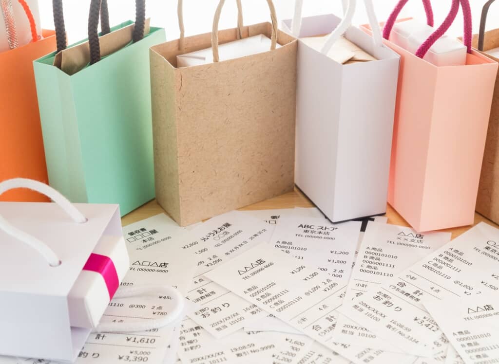 自己肯定感をあげるために爆買いしたものとは？（イメージ画像／出典：PIXTA）