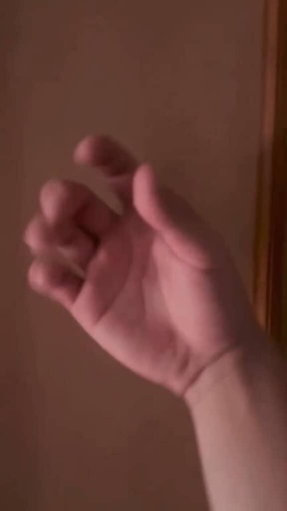 いつまで寝てんだ起きろよ～