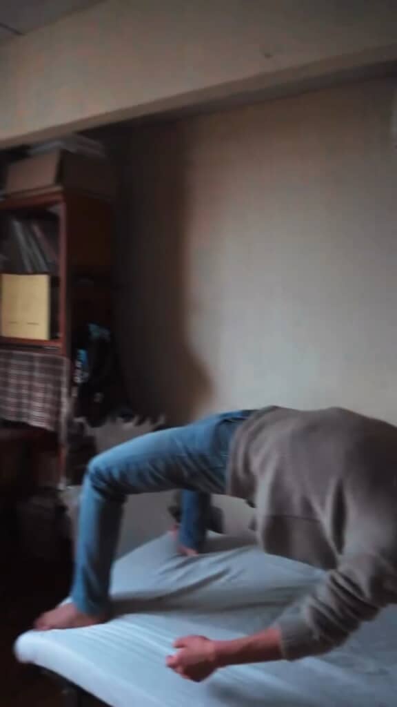 ……ってアレ？　どうなってんの？