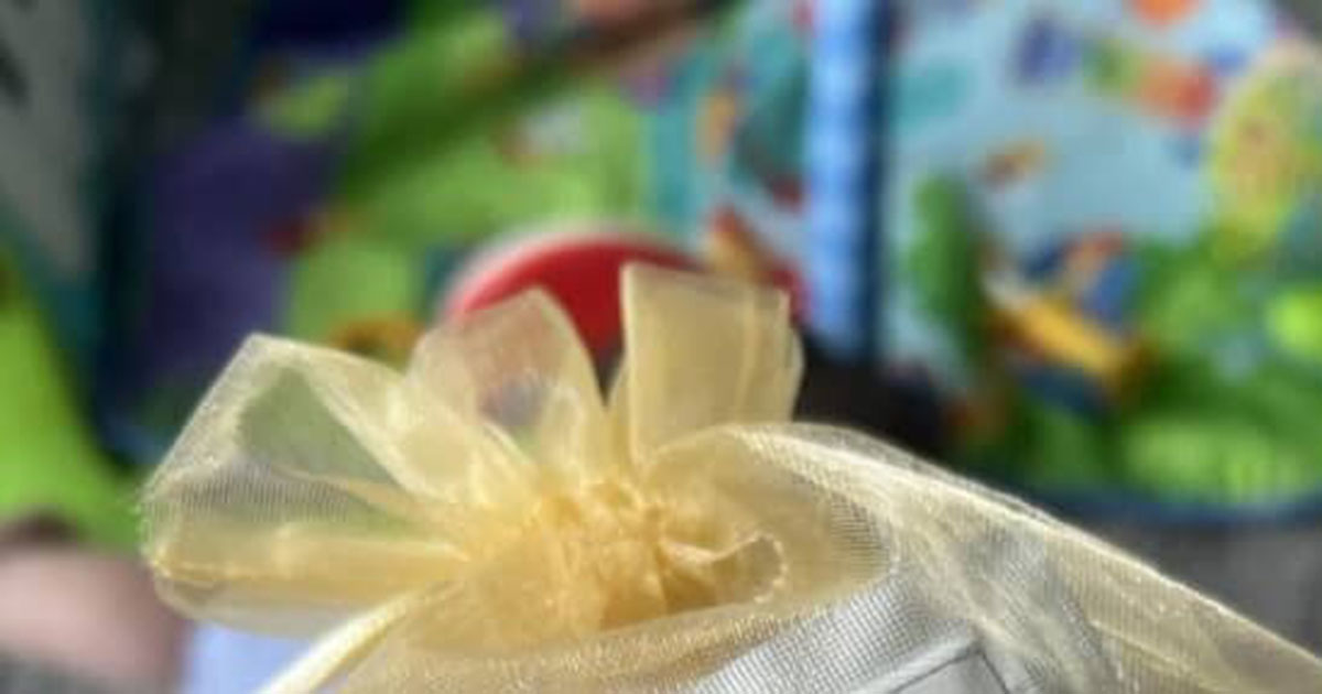 0歳児ママが初めてメルカリで買い物したら……　まさかの中身に「こんなあたたかい世界なの？？？」（1/4） | ライフスタイル ねとらぼ