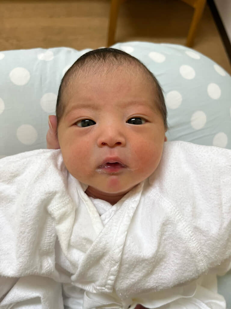 生後3日の赤ちゃん