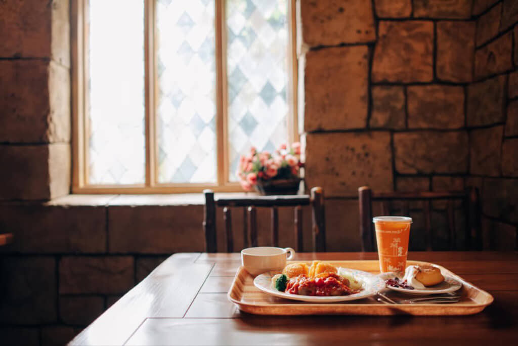 紙皿でなかったころの「グランマ・サラのキッチン」