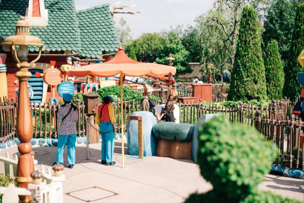 アトラクション「ガジェットのゴーコースター」