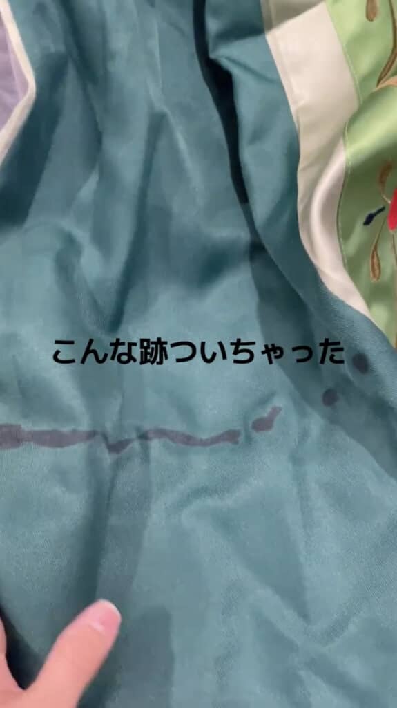 せっかく作ったドレスにシミが……！