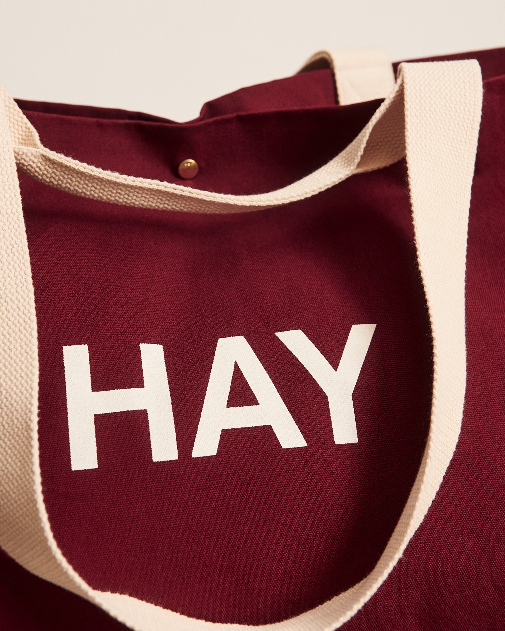 HAY】“WEEKEND BAG L”がおしゃれで大容量！ 「日本での販売待ってまし 