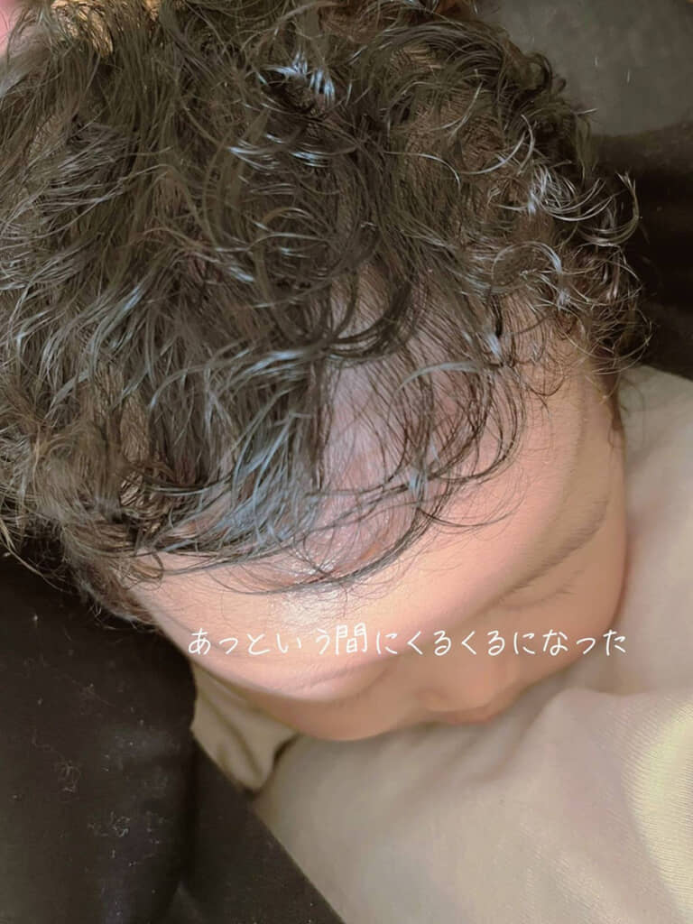 天使のようなくるんくるんヘア