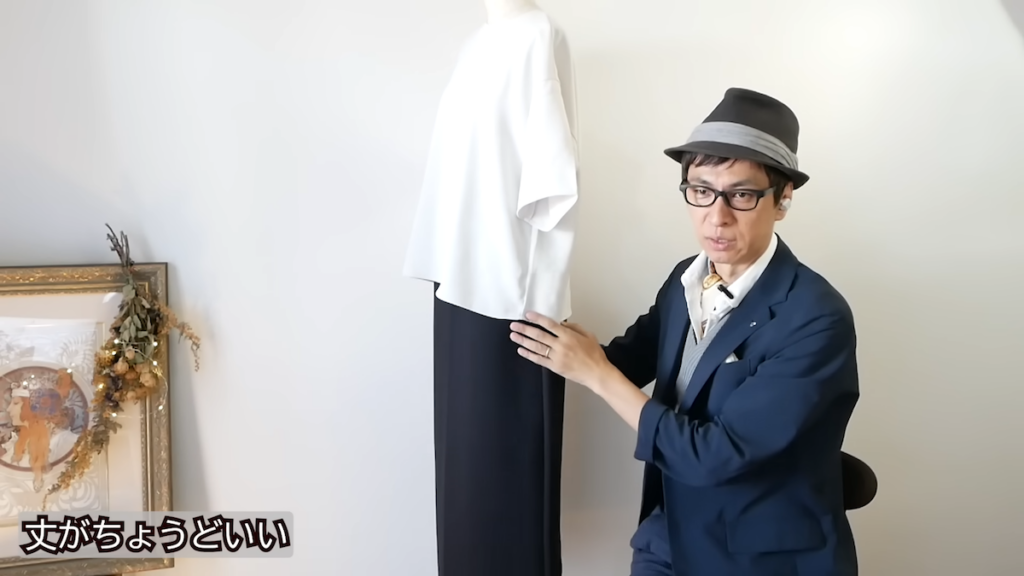 しっかりカバーしたいときはブラウスをアウト