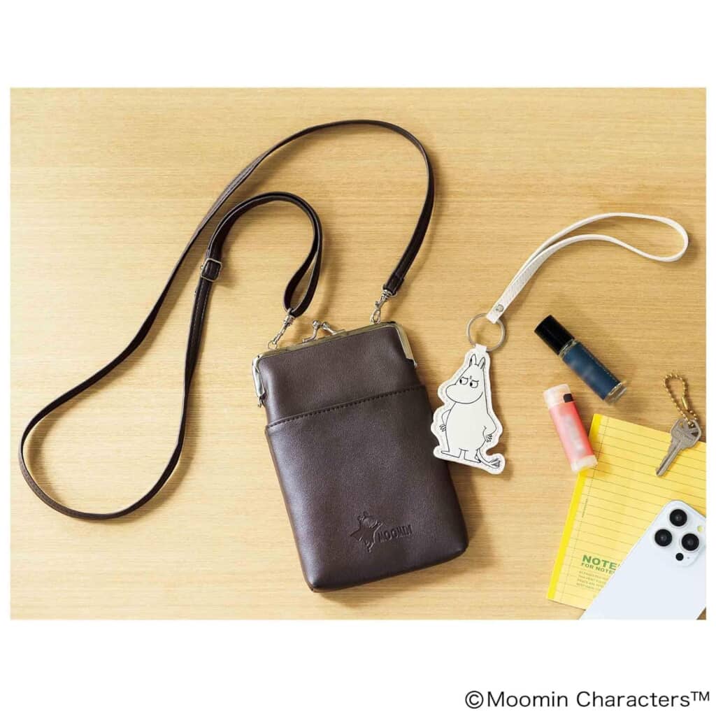 ムーミンのがま口スマホショルダーとチャーム