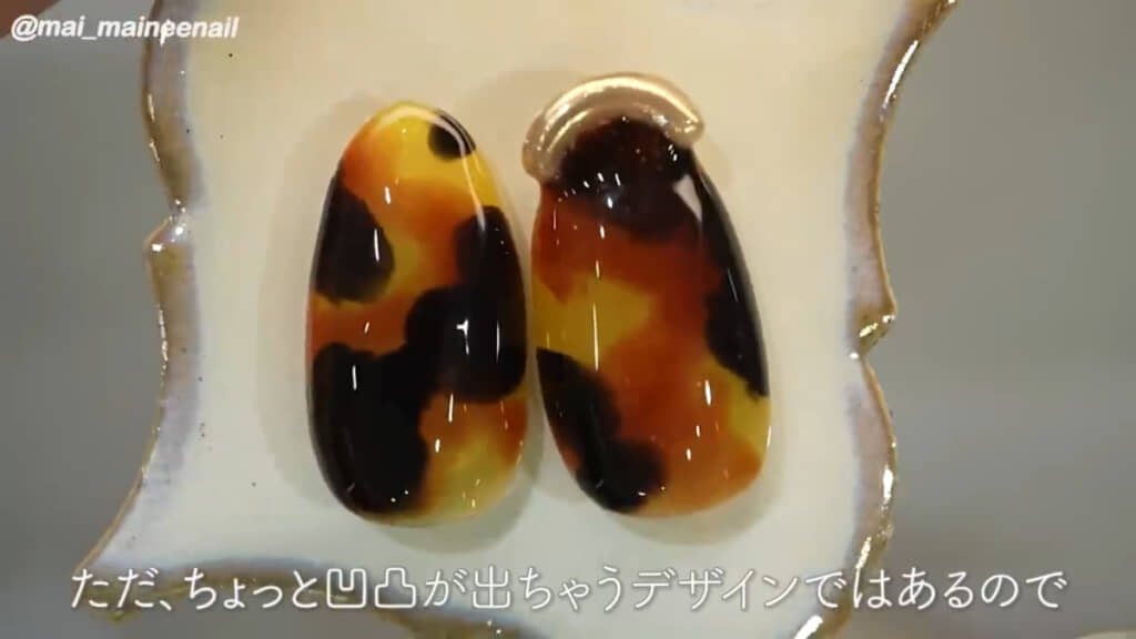 100均ジェルネイルでかわいいべっ甲ネイルを再現することができました