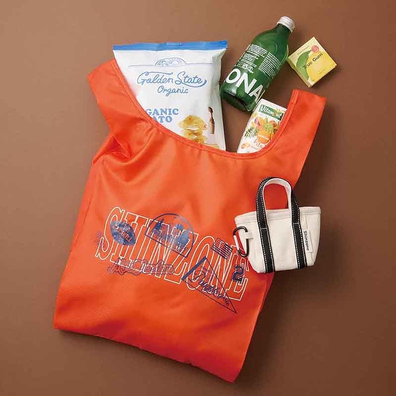 シンゾーンのカラビナ付きのトート型チャームとエコバッグ