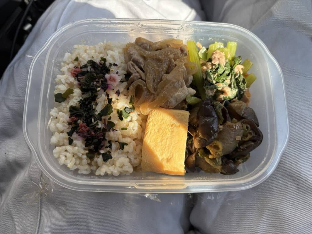 彼女が持たせてくれたお弁当（画像提供：べるさん／@kod0oni）