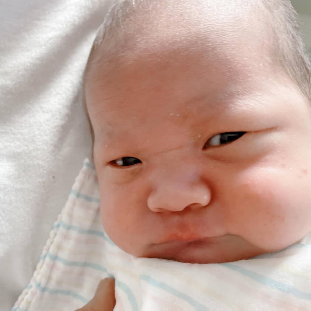 生まれたての赤ちゃん時代