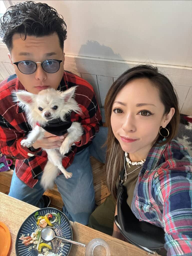 20年経った現在の加瀬さん夫妻