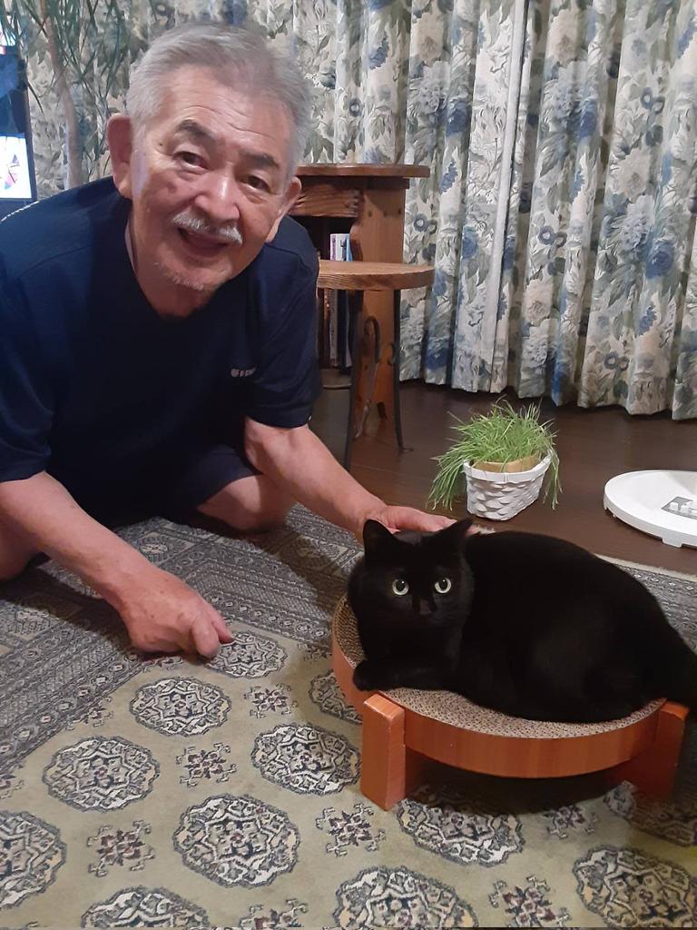 保護猫「るるちゃん」と父親の暮らし