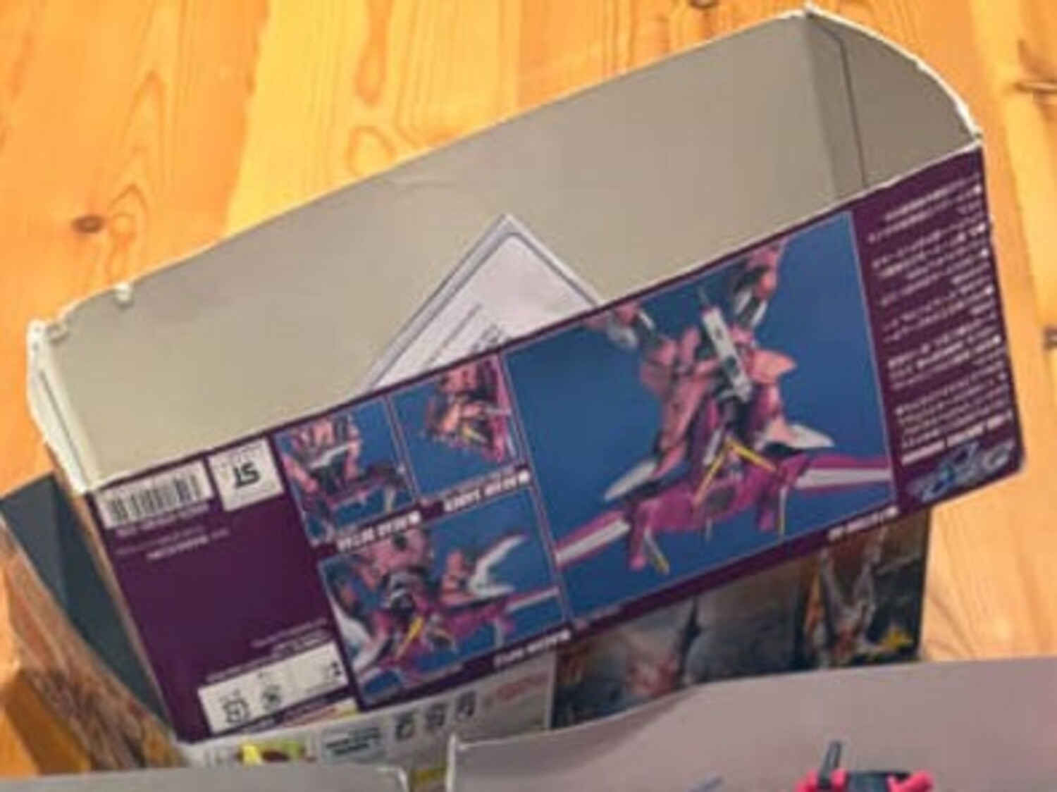 小1息子「もうガンプラしないからあげる！」→親に渡した“大量の残骸”に「ここからすごいの作れそう」「宝の山だ」（1/2） | ホビー ねとらぼ