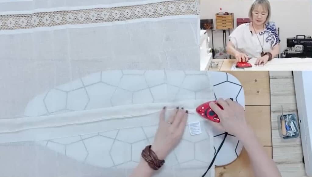 縫い代にアイロンをかけます