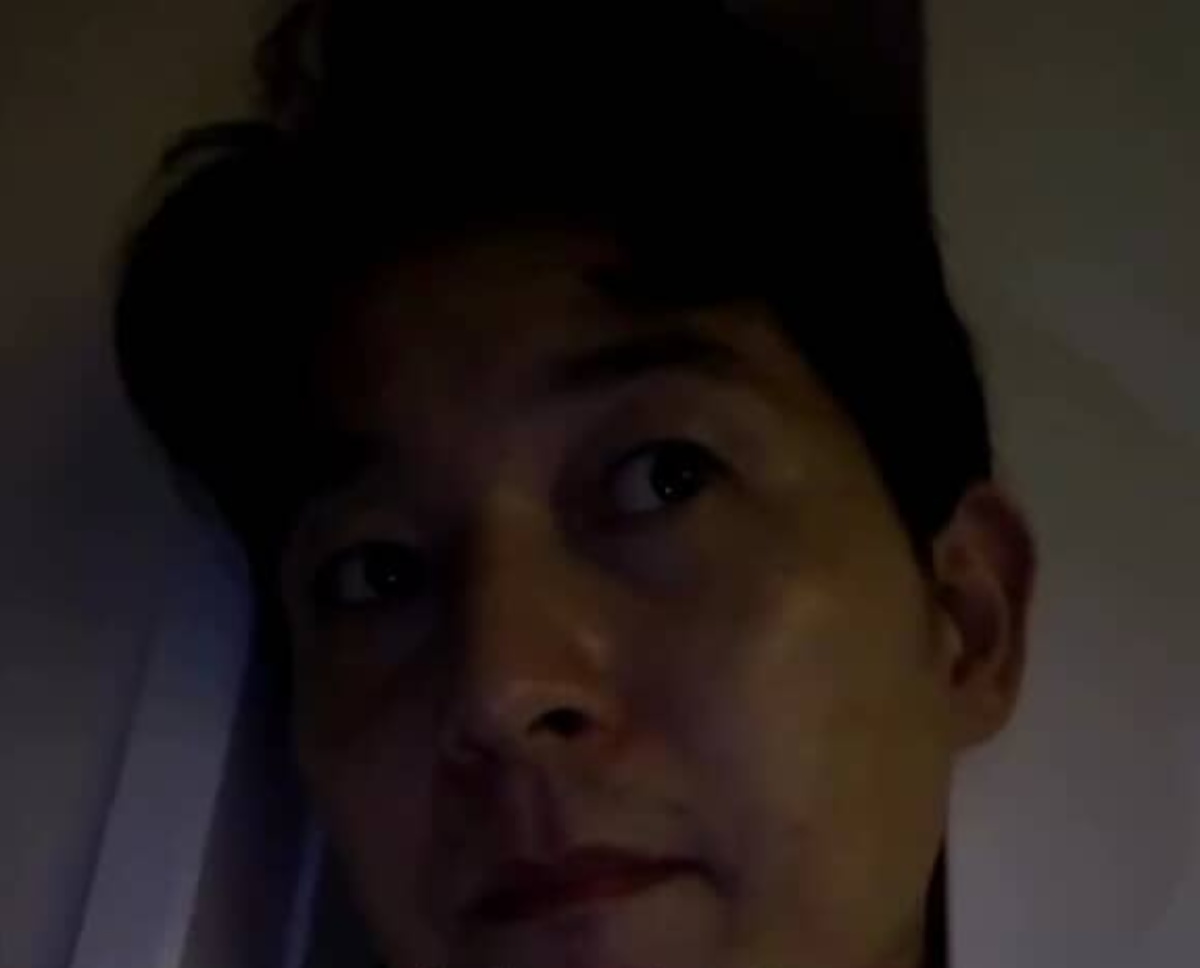 夫「今日の夜、妻を誘う。必ずね」→寝室を開けると……　「きゃぁぁ、好きっ！」「こりゃメロメロですわ」予想外のサプライズが291万再生（1/3） | 育児 ねとらぼ