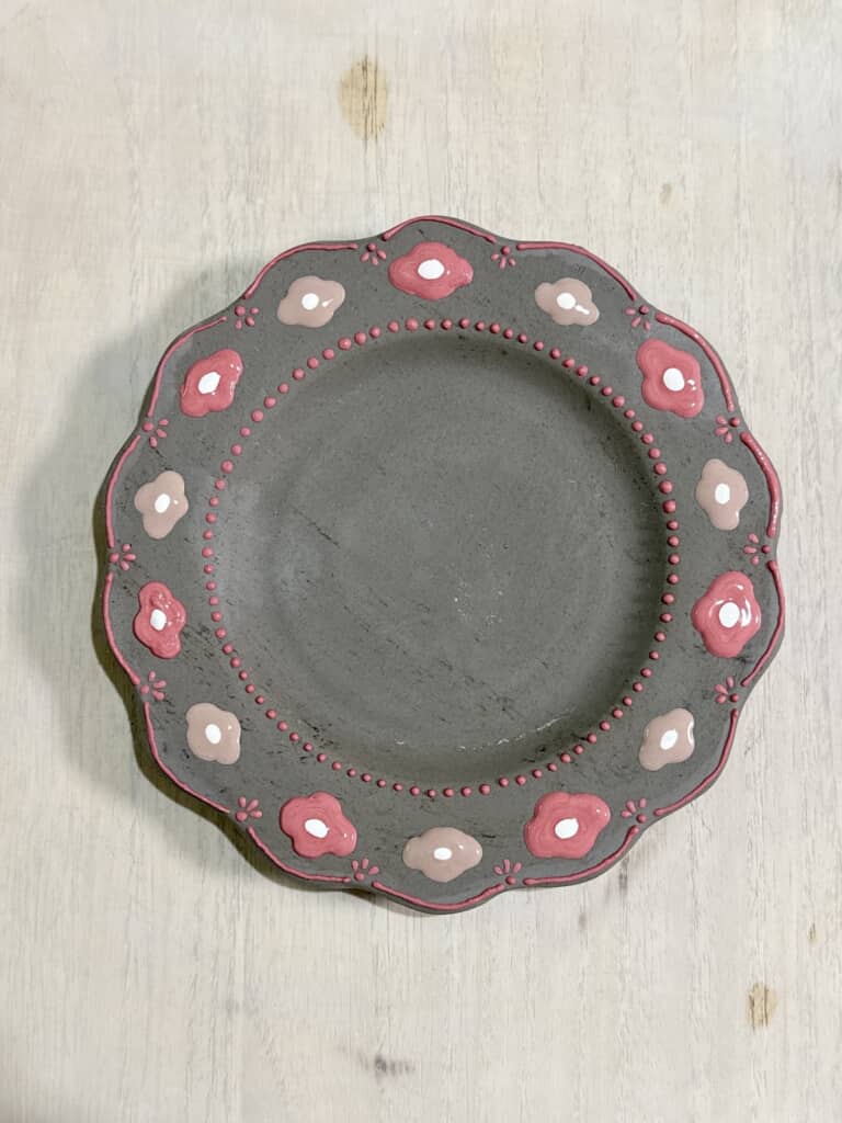 こちらはアイシングっぽい2色の花が交互に描かれたもの