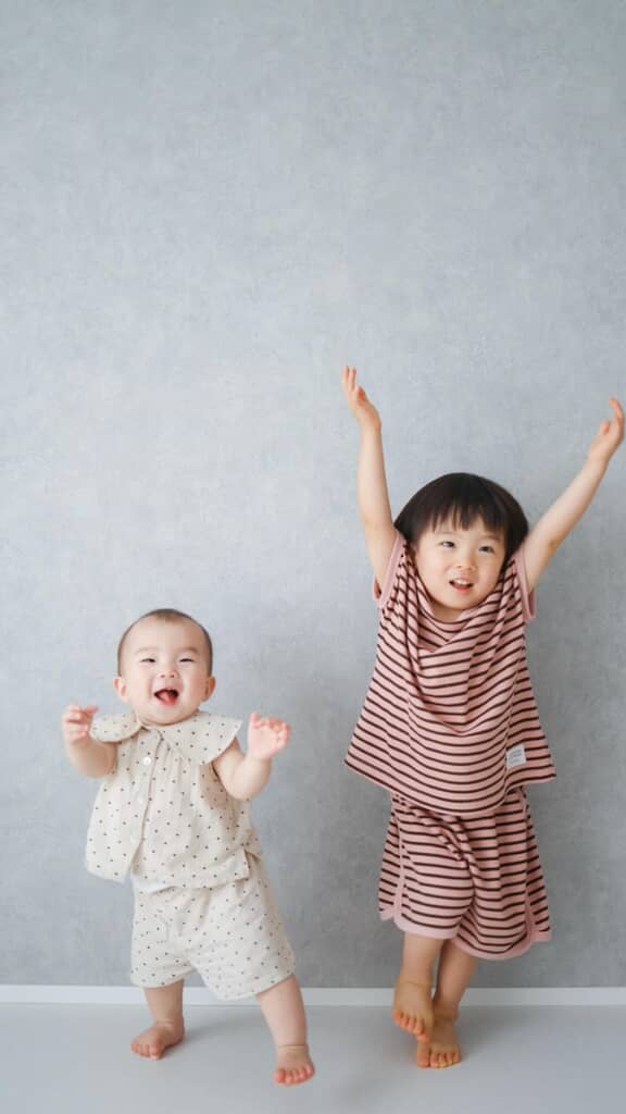 かわいいきょうだいの2ショット写真を撮っていたら