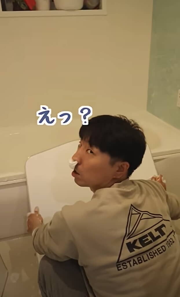 掃除してくれてた……！（鼻のティッシュが気になる）