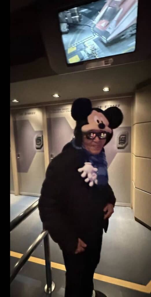 サングラスも似合ってる！