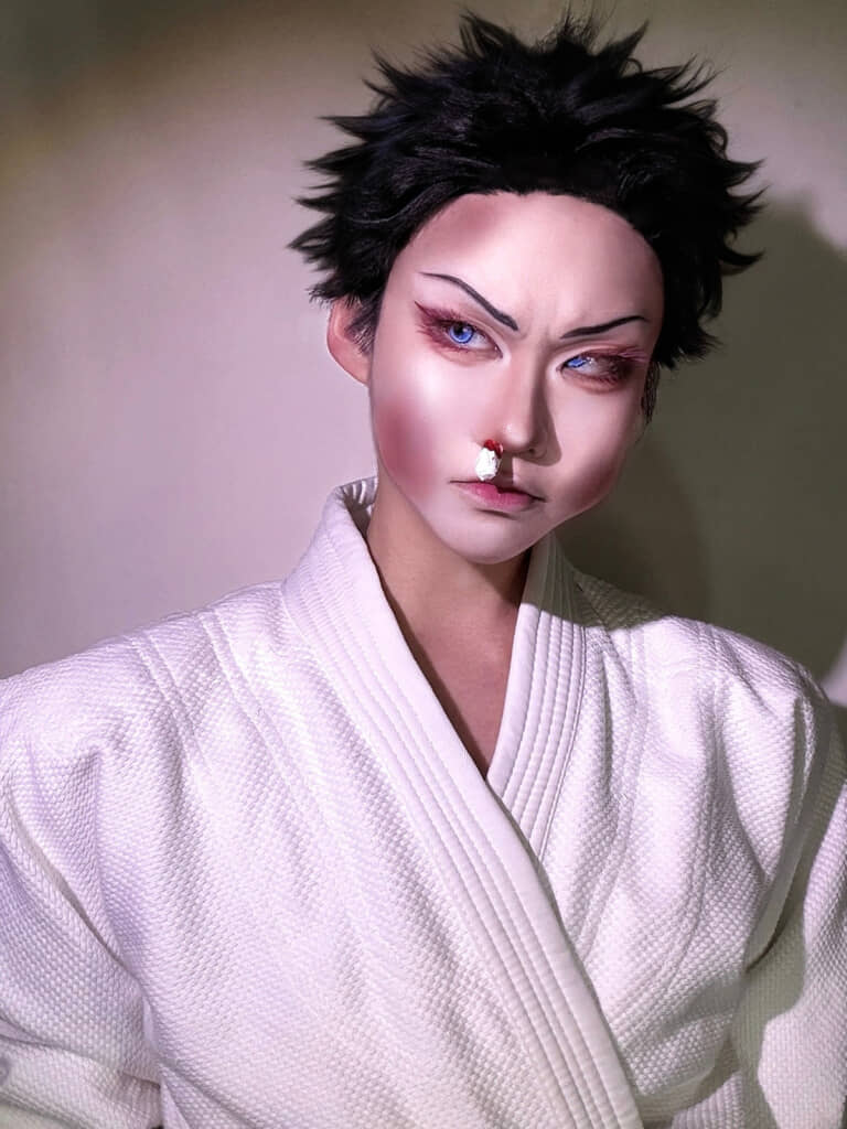 殴られた顔もそっくり