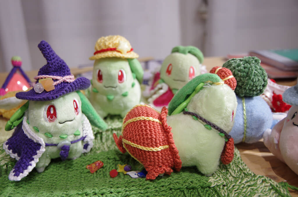 手編みのニットをポケモンのぬいに着せてみると……　尊すぎる姿に悶絶【かぎ針編み】