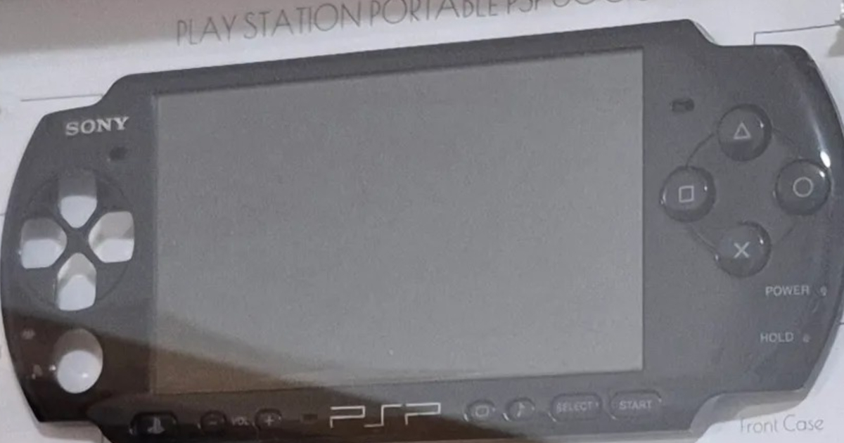 その他 PSP 壊れてもう動かないPSP→コレクターの深い愛でよみがえらせると