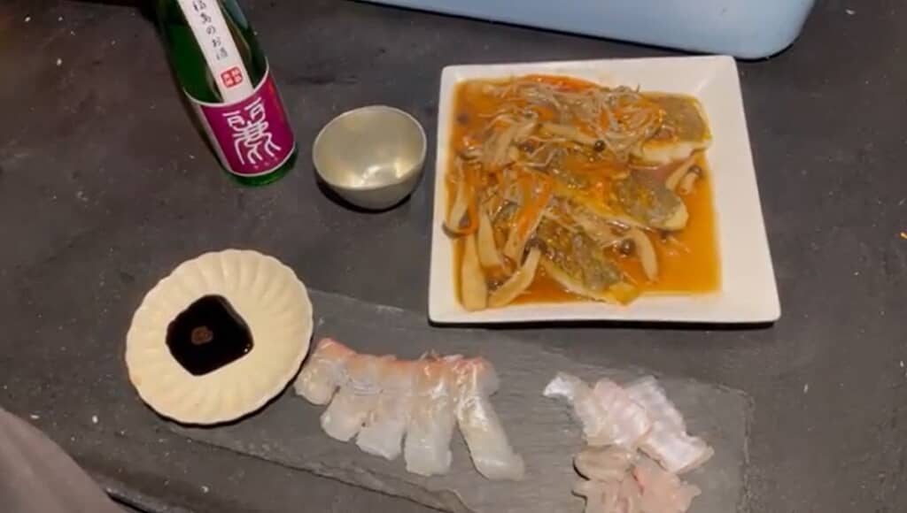 お刺身と和風だしあんかけでいただきます