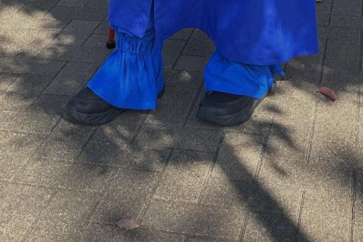 81歳おばあちゃんが万博へ→会場内で声かけられた“まさかの姿”に「あかん」「ミャクミャクよりも可愛い」 | ライフスタイル ねとらぼ